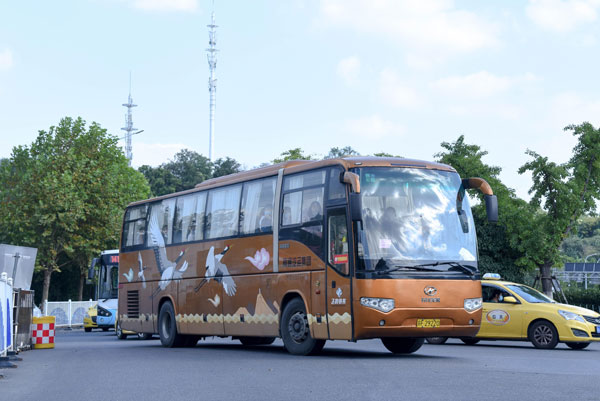 （大巴車(chē)租車(chē)平臺(tái)）深圳大巴租車(chē)從兩方面把握服務(wù)質(zhì)量
